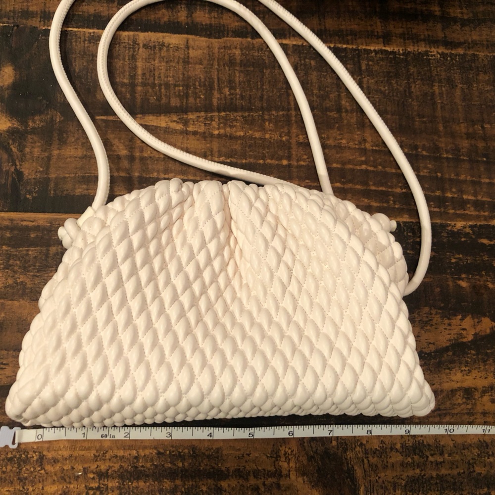 Urban Expressions White Quilted Bag